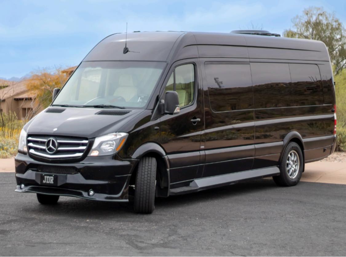 Charter Hub charter bus service in Stamford