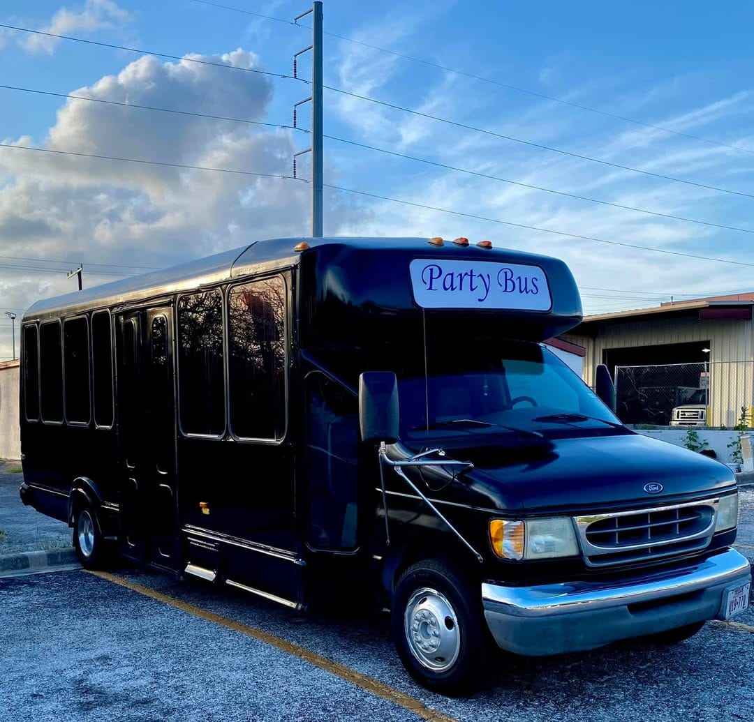 20-Passenger Party Bus
