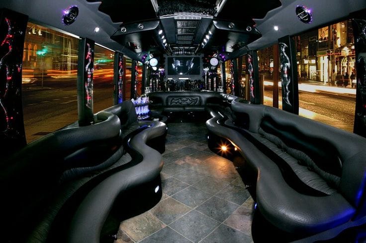 Charter Hub charter bus service in Wilmington