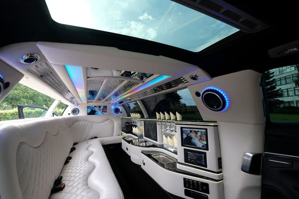 Unlimited Charters luxury limo