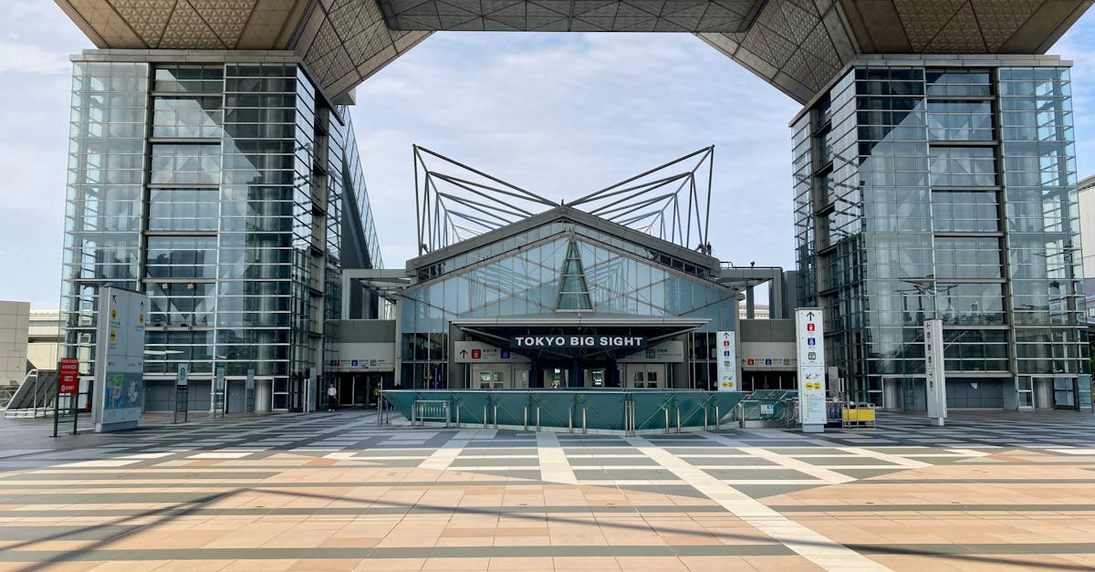 CES 2027 Las Vegas: Group Shuttle + Strip Charter Bus Guide