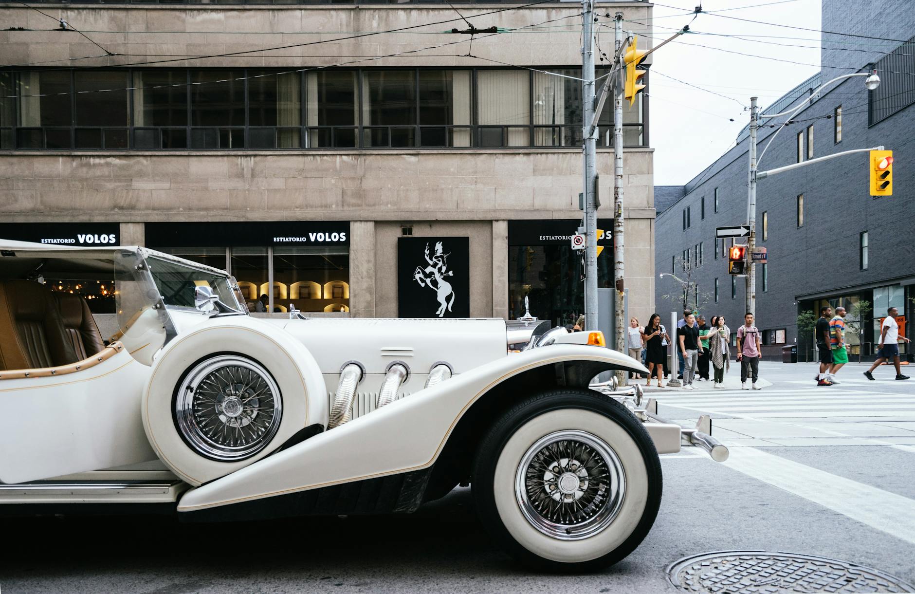Prom-night transportation for Chattanooga groups
