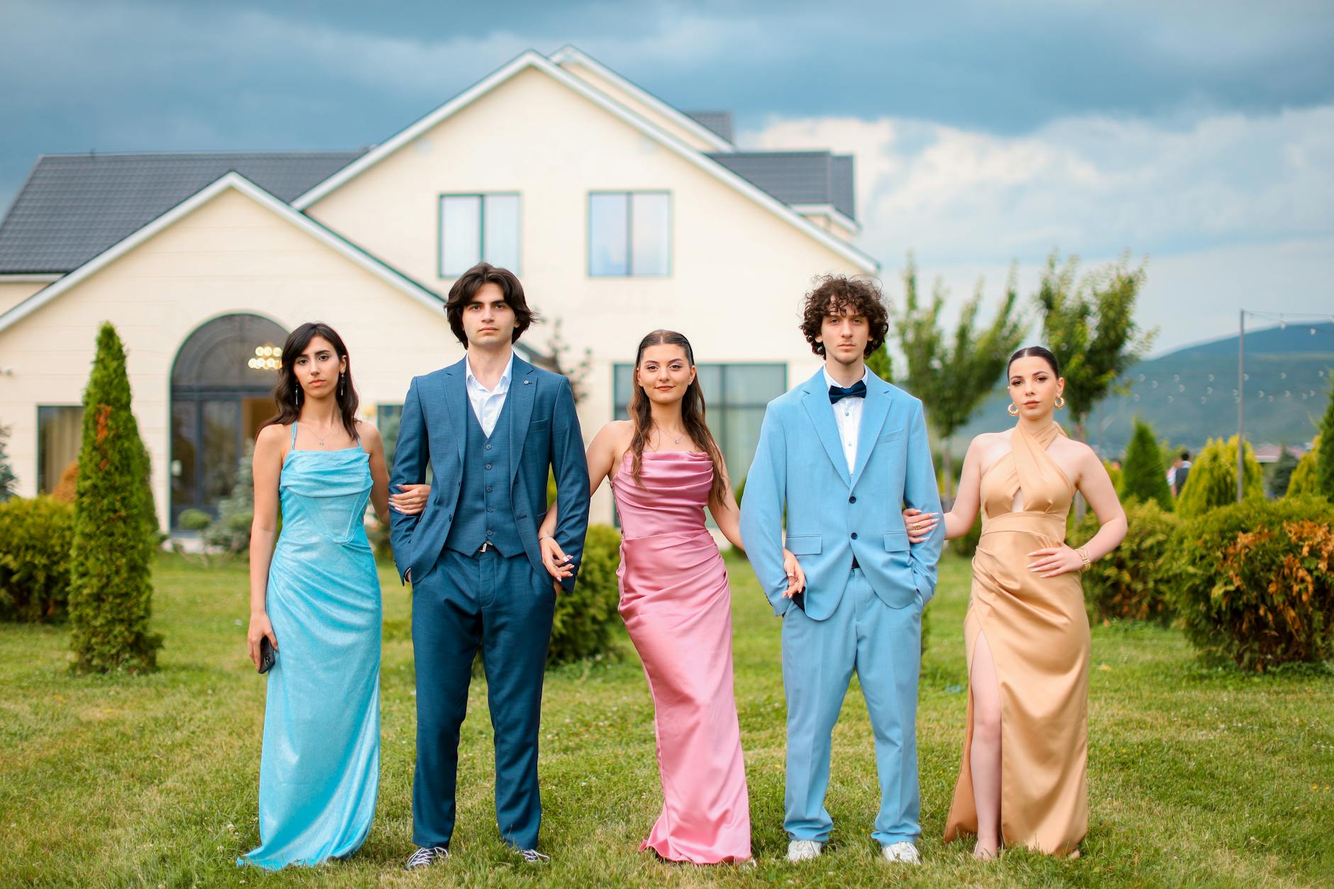 Prom-night transportation for Spokane groups
