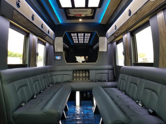Belmont Stakes 2026 NYC Day Trip: Charter Bus & Limo Transportation to Saratoga