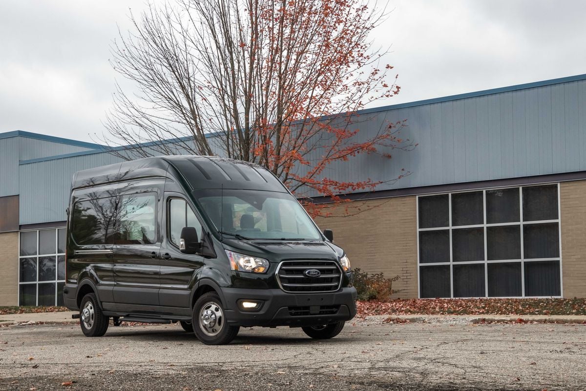 Different Types of Minibus and Van Rentals