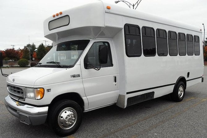 How to Rent a 25 Passenger Bus for Your Next Group Trip (Tips &amp; Prices)