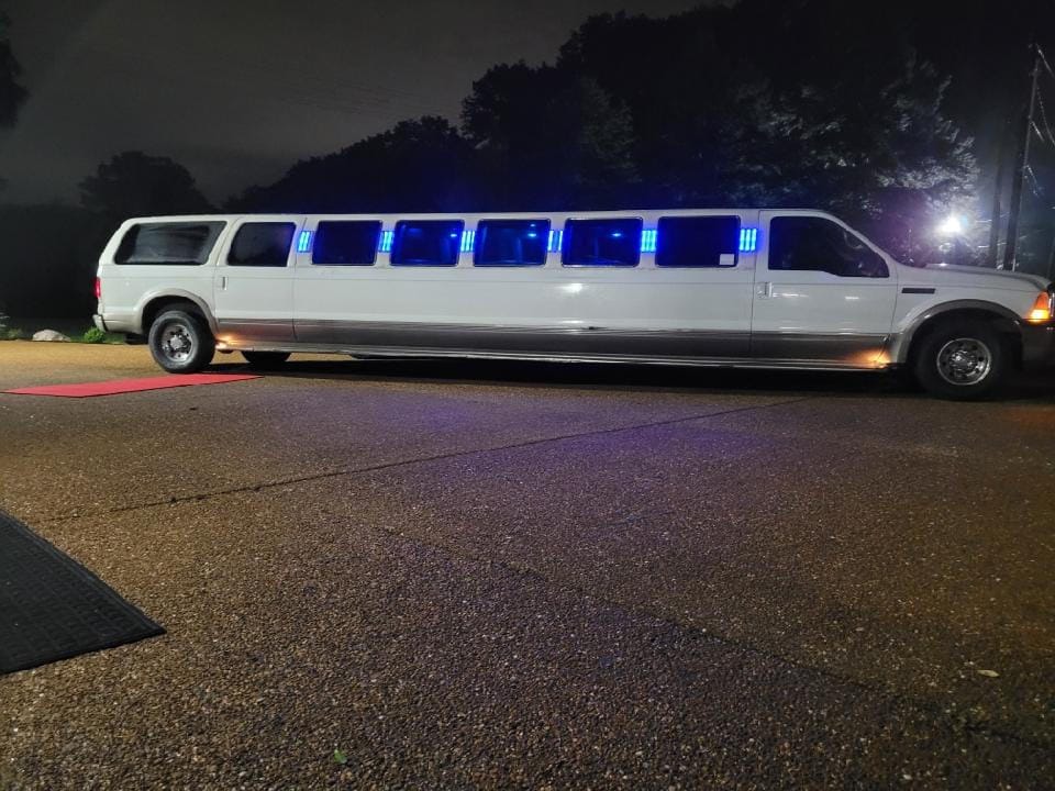 Minneapolis-St Paul High School Homecoming 2026: Group Transportation Playbook for Alumni, Greek Life & Tailgates