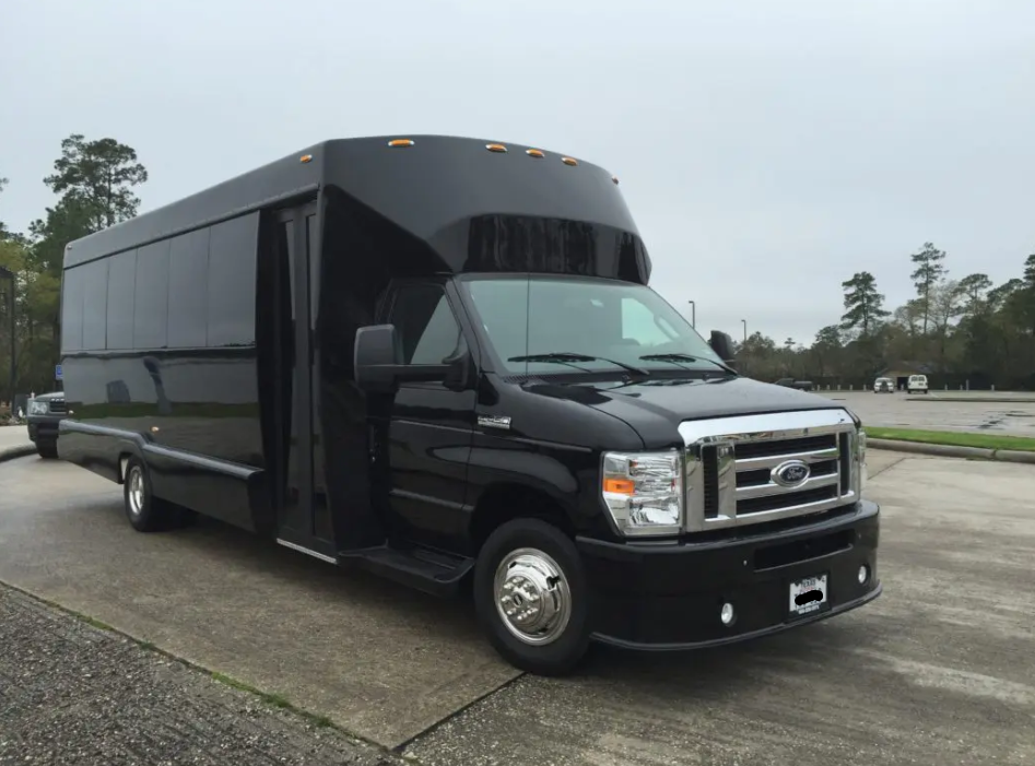 Houston Livestock Show & Rodeo 2027: Group Transportation for Rodeo & Concert Nights