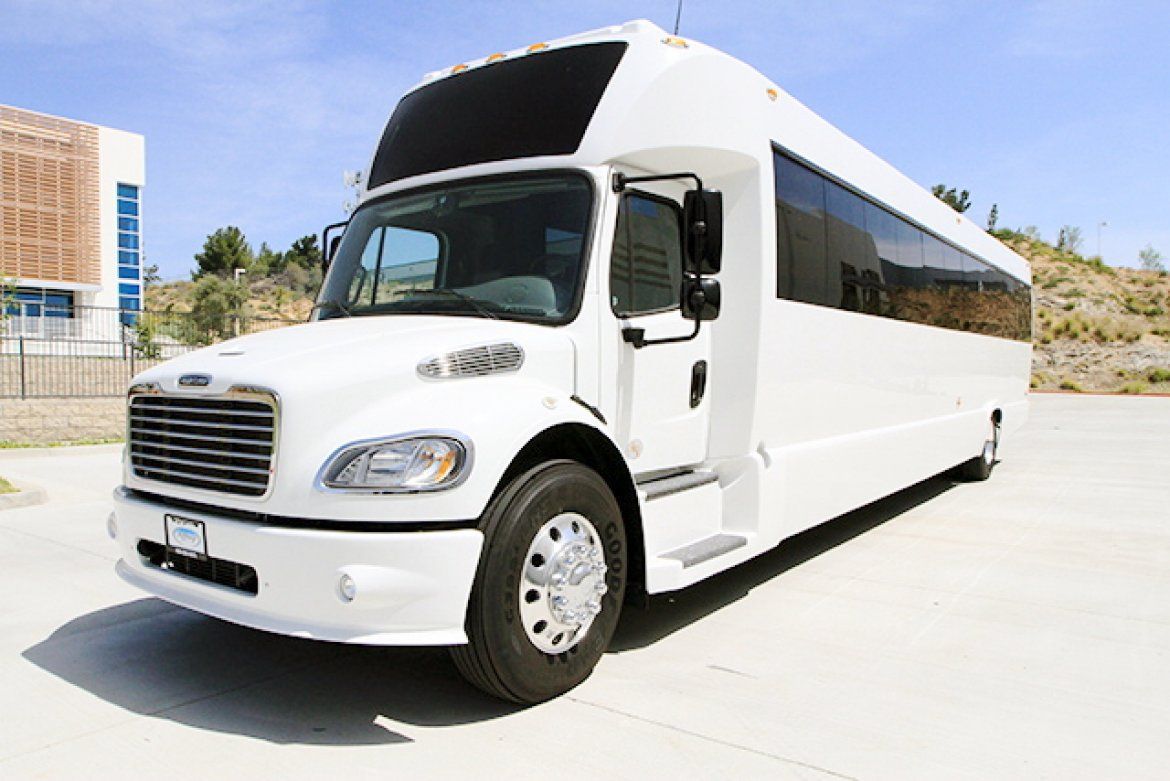 DC Group Transportation Playbook: Charter, Party Bus & Shuttle for Festivals