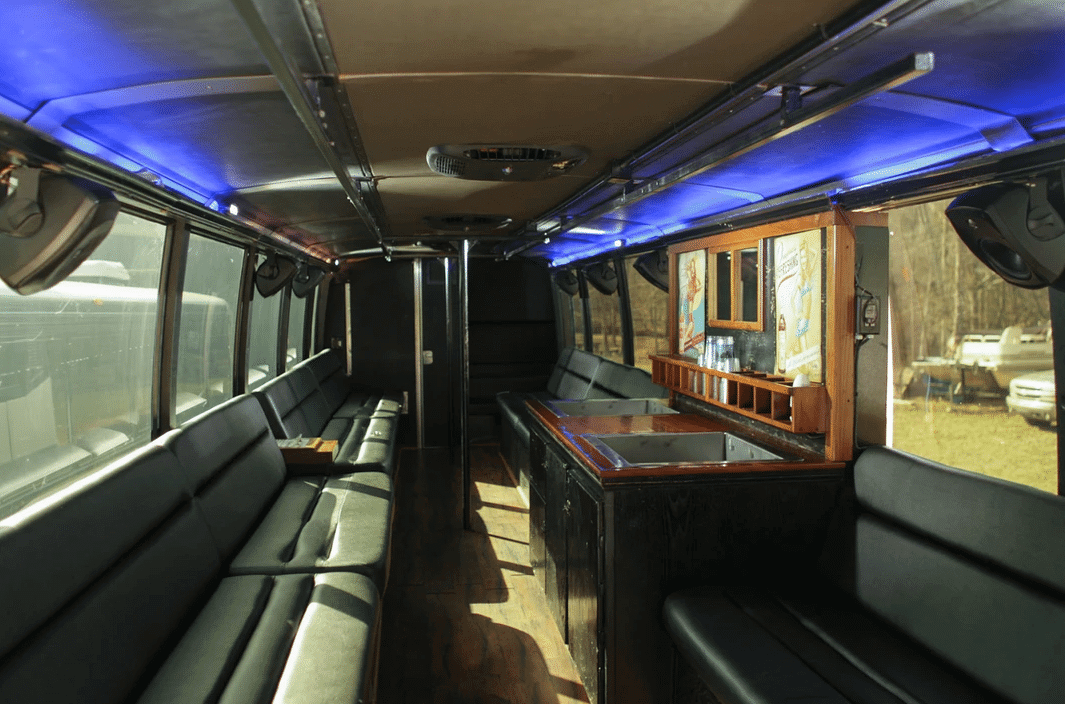 Labor Day Weekend 2026: Group Charter Bus & Party Bus Logistics