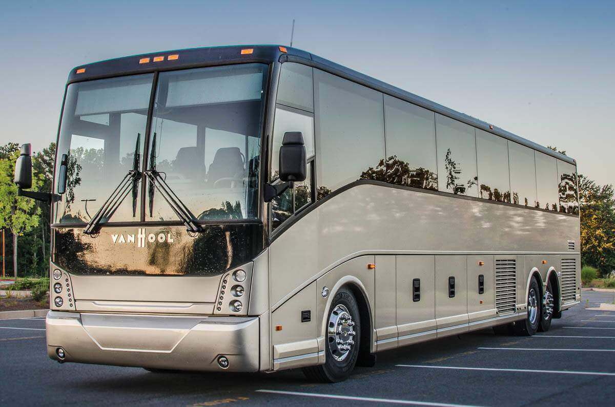 University of Wisconsin Homecoming 2026: Group Transportation Playbook for Alumni, Greek Life & Tailgates