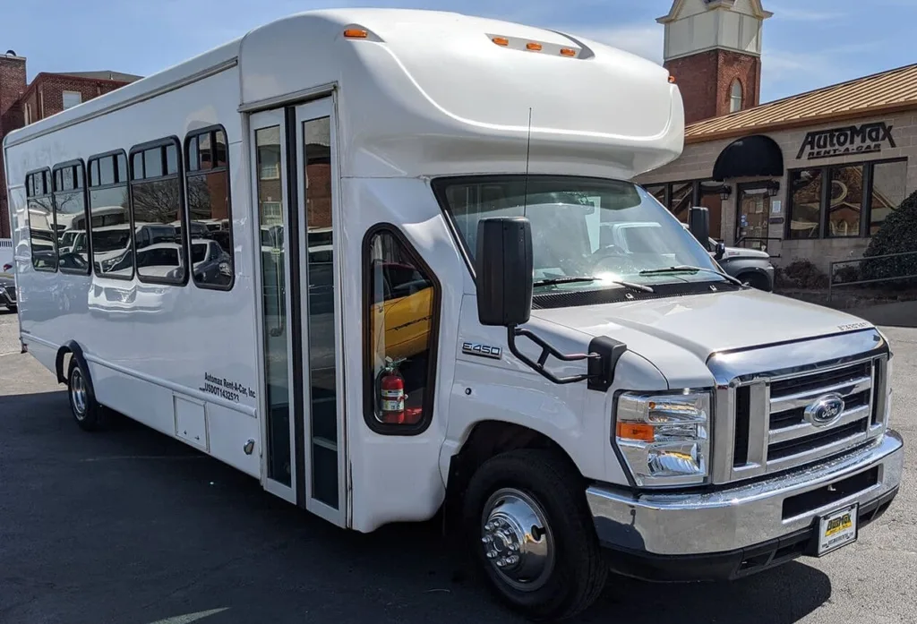 25 Passenger Mini Bus Rental