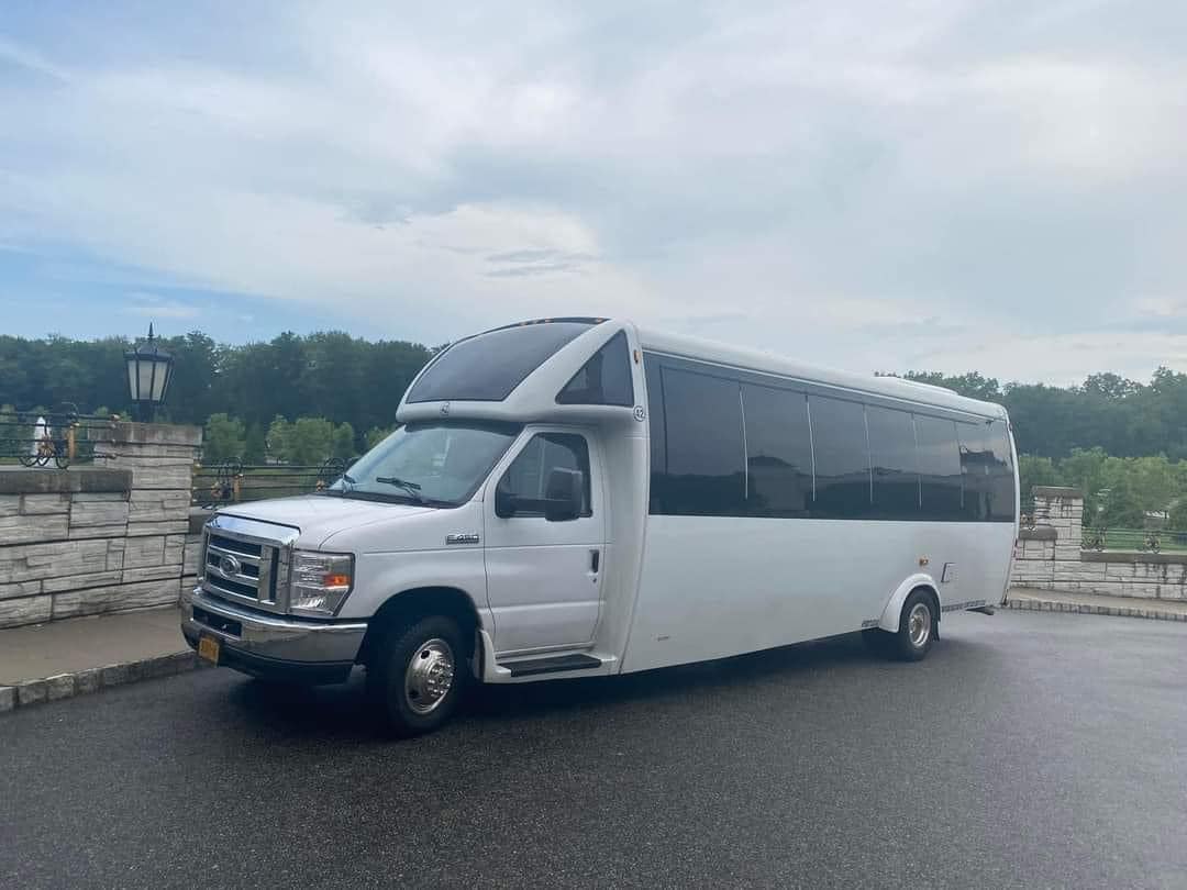 24 Passenger Minibus Rental