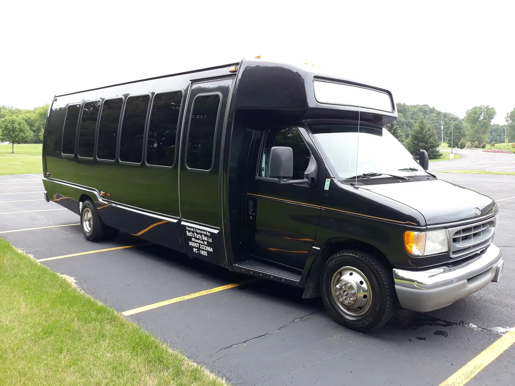 Charter Hub charter bus service in Springfield