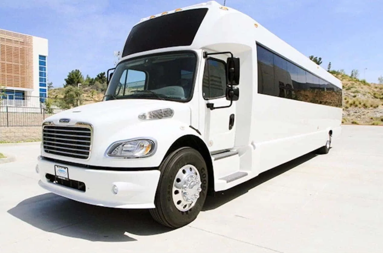 Charter Hub charter bus service in Miami