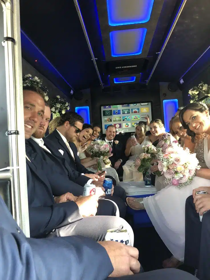 Charter Hub charter bus service in Chicago