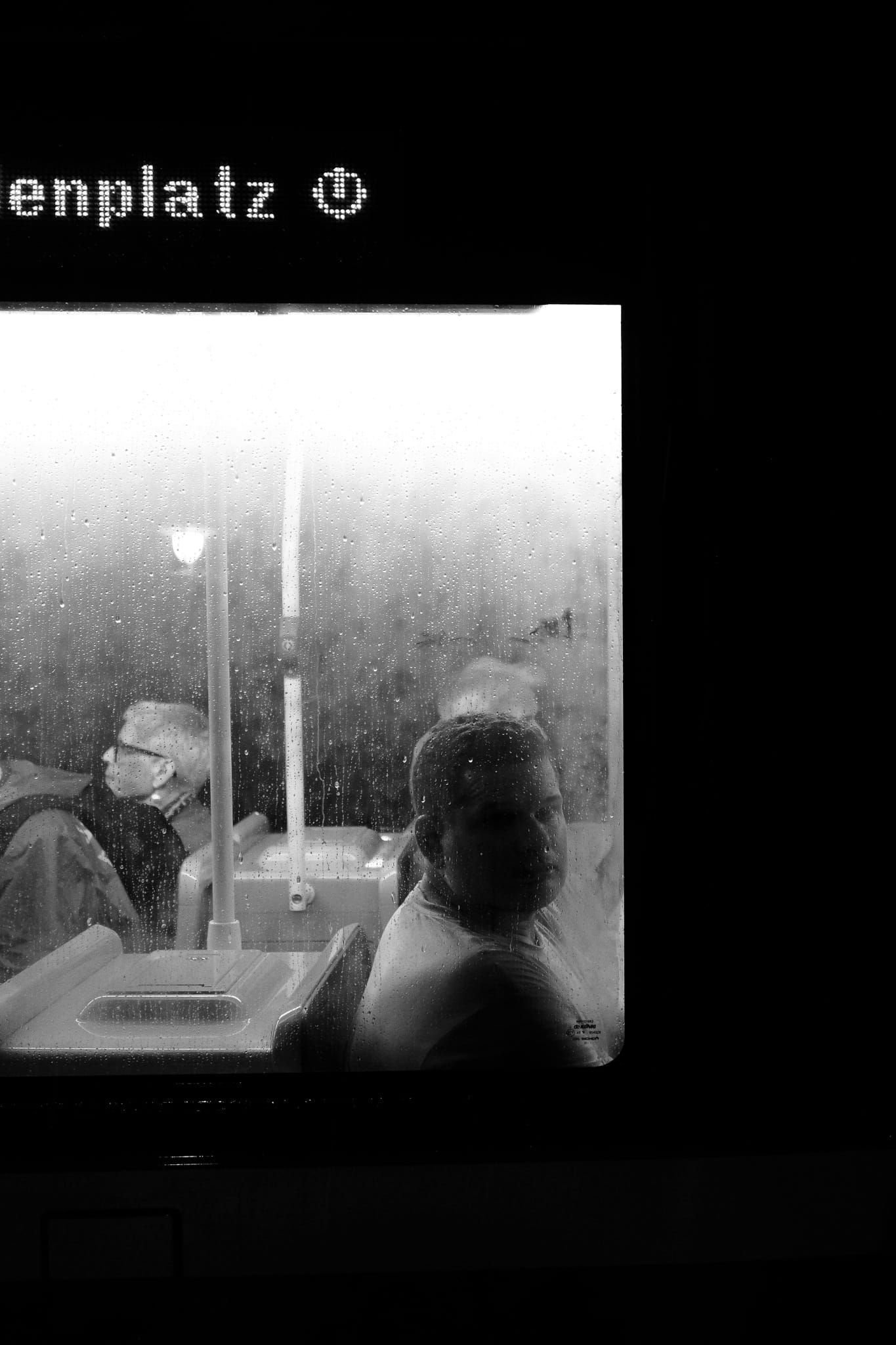 Uncover Local Hotspots with Luxury Mini Bus Rentals