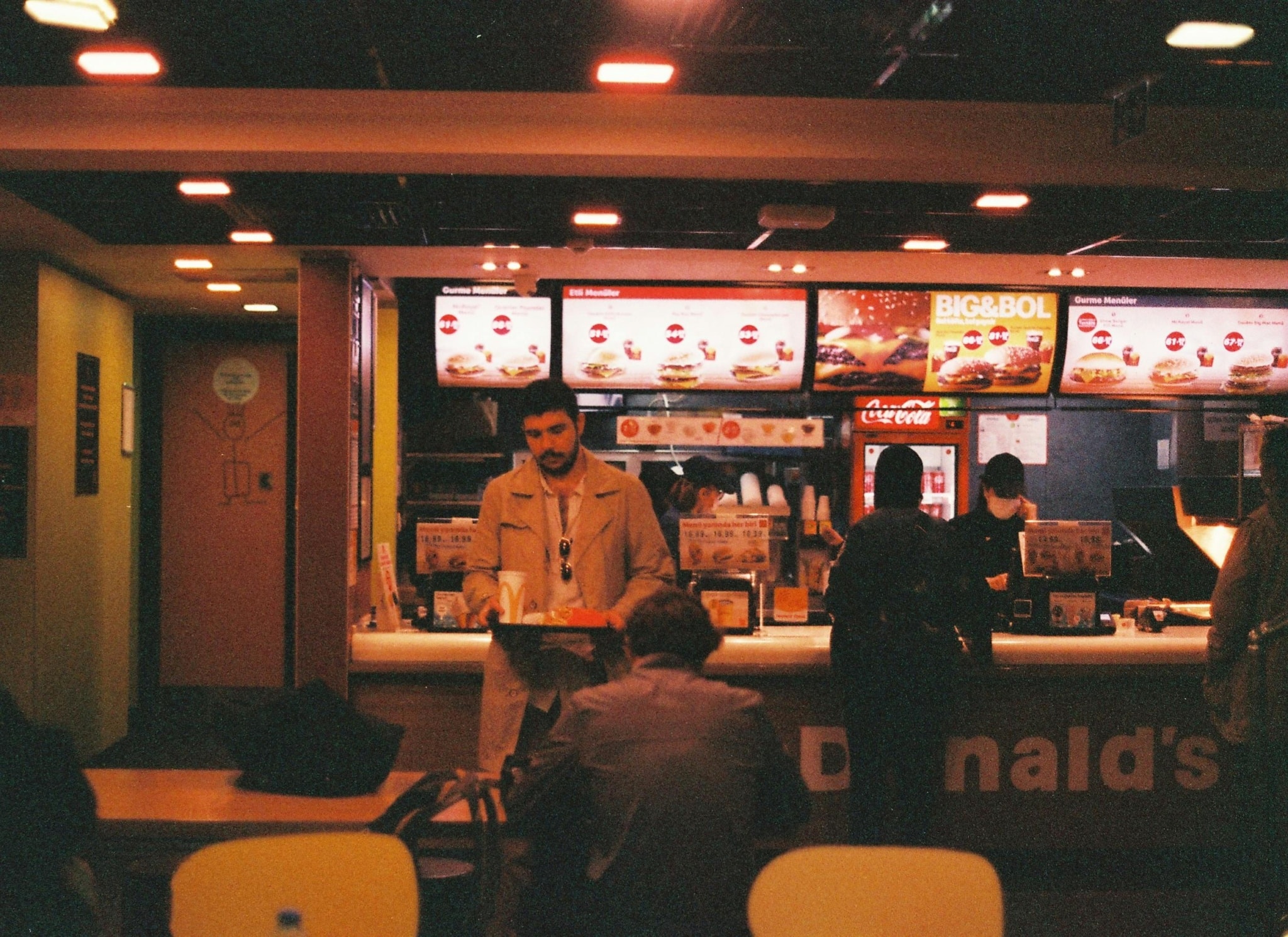 Efficient Group Travel for Casino Nights and More