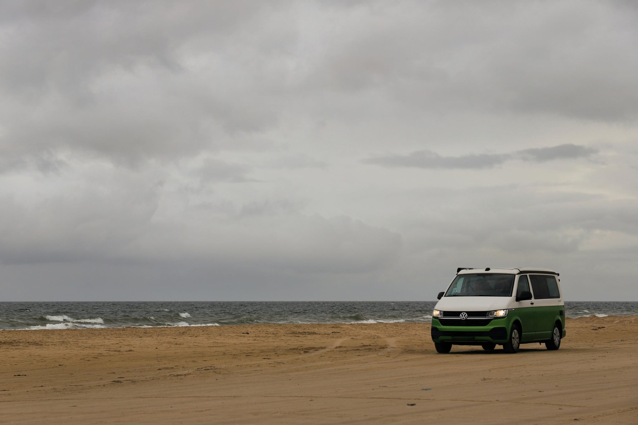 Explore Moses Lake North Hotspots with a Gambling Shuttle Bus