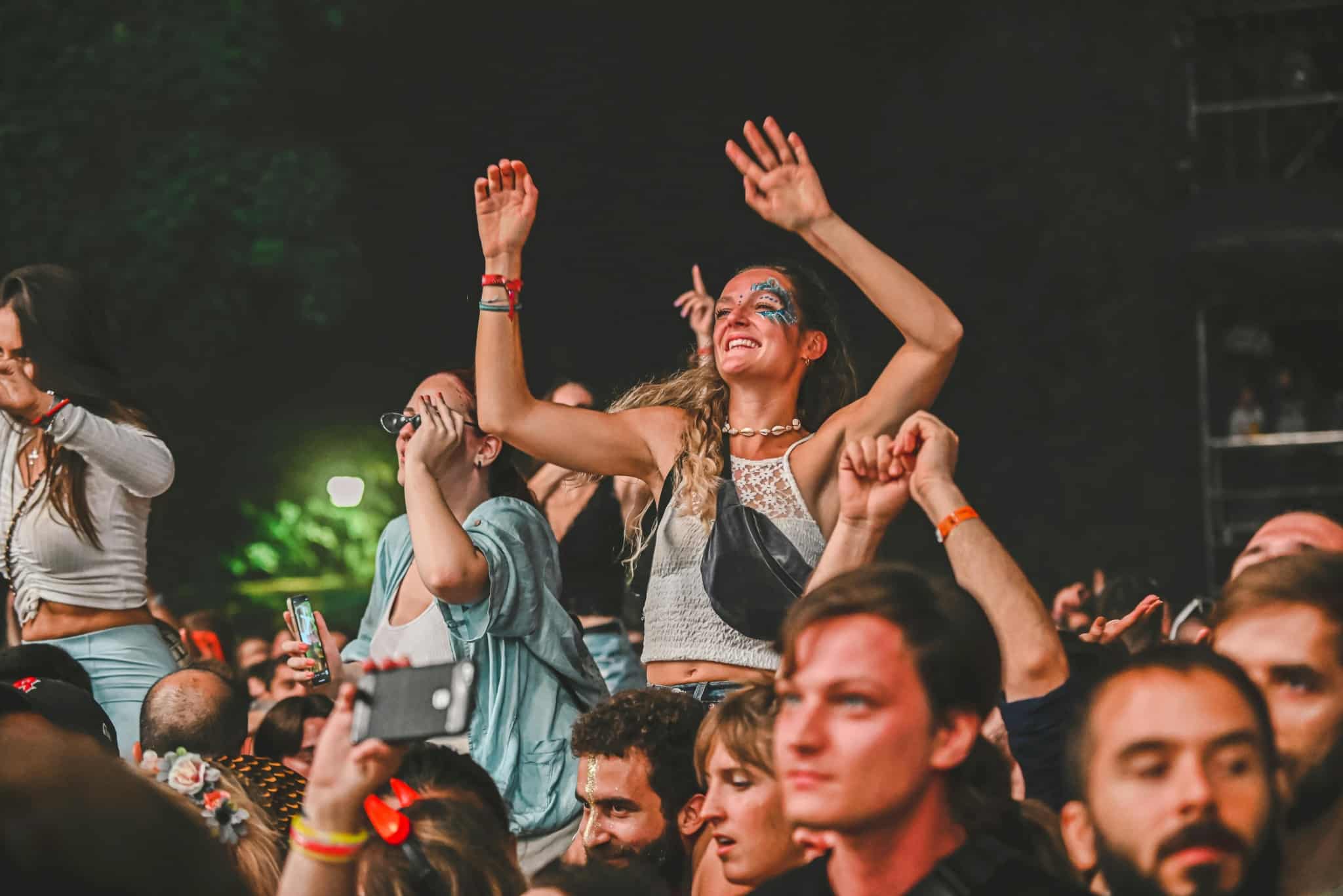 Unforgettable Group Experiences with Unlimited Charters