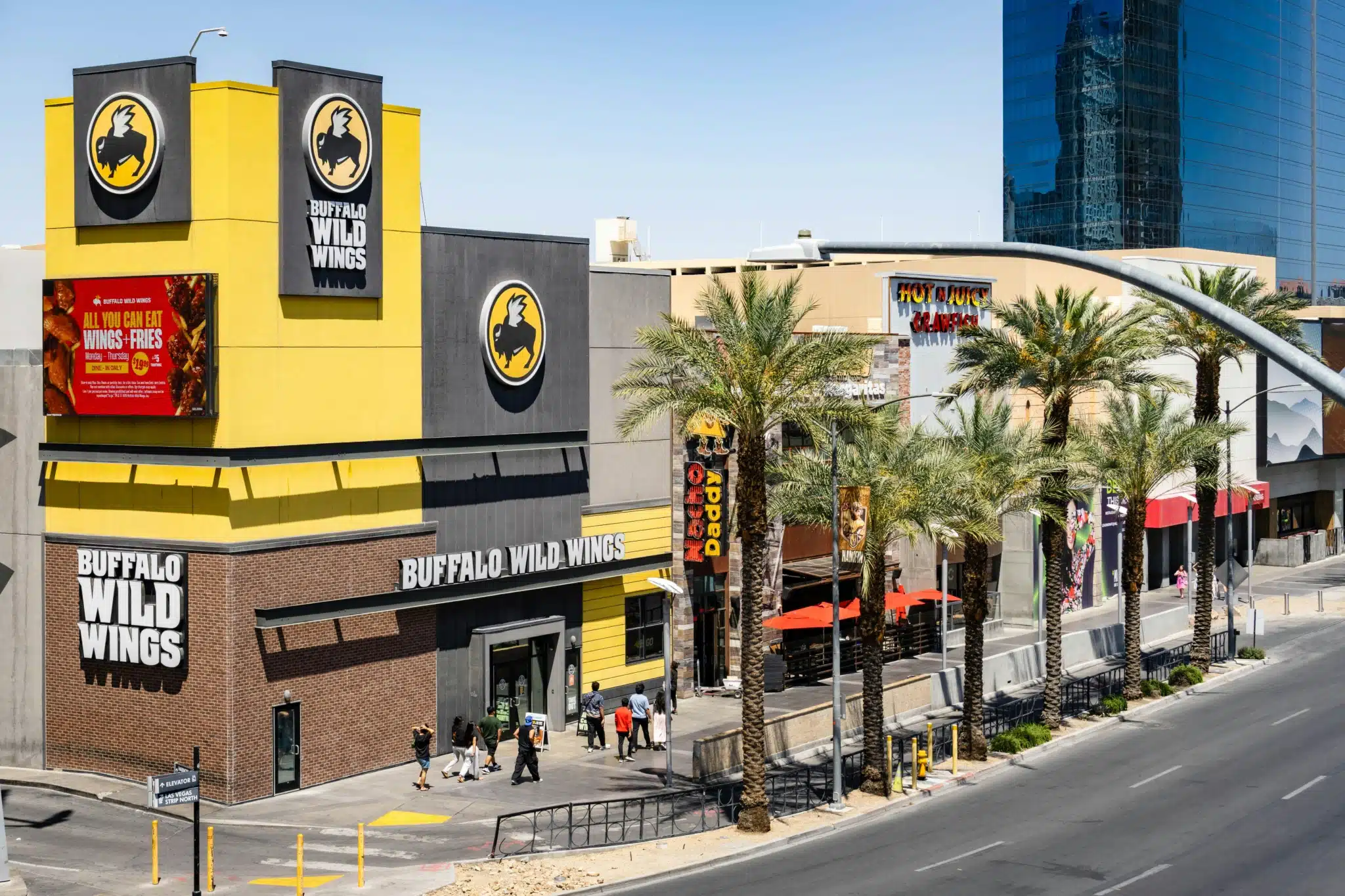 Top Dining and Entertainment Near Novi with Our Casino Shuttle