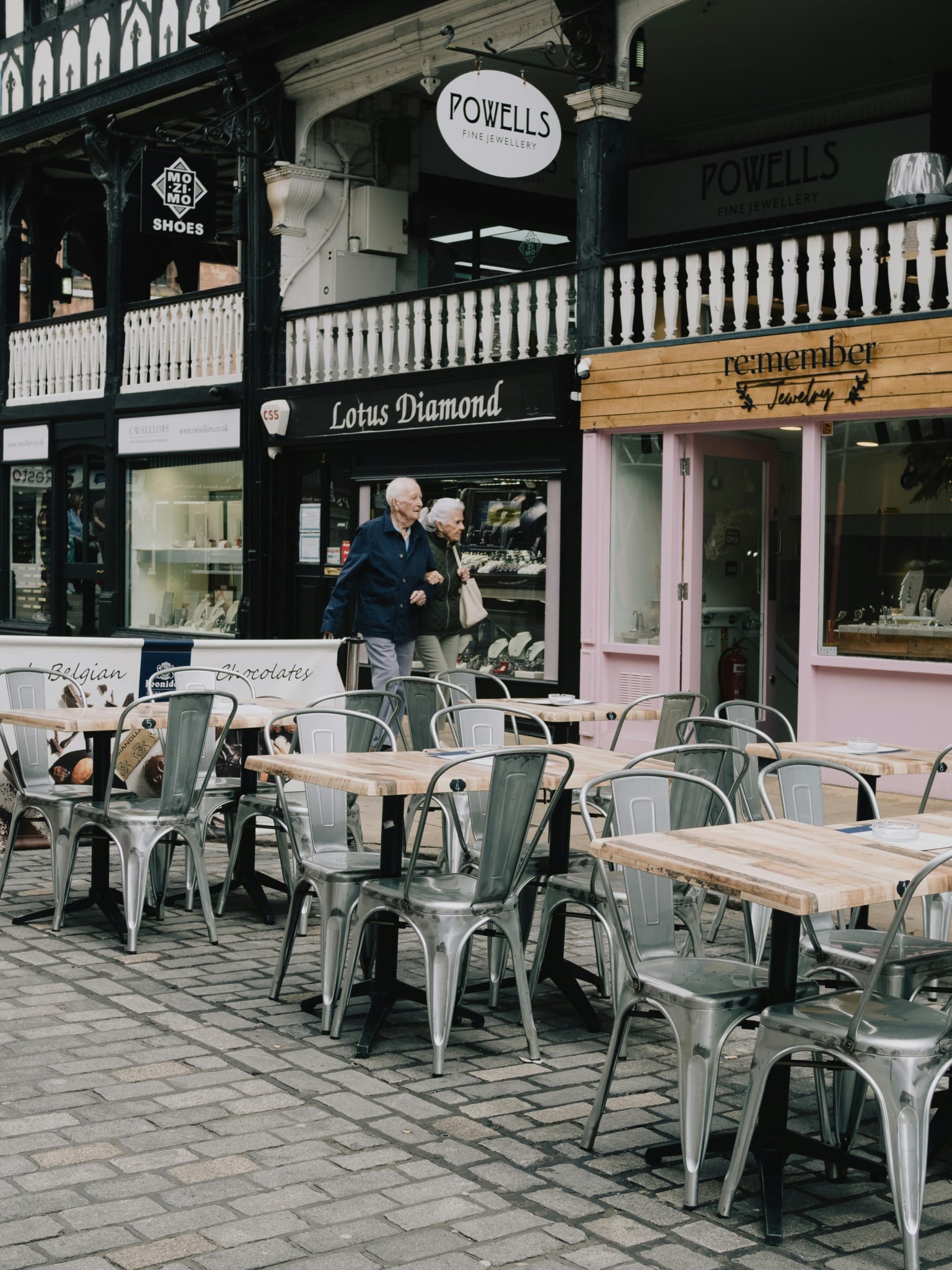 Dine and Discover: Best Restaurants and Local Hangouts via Casino Shuttle