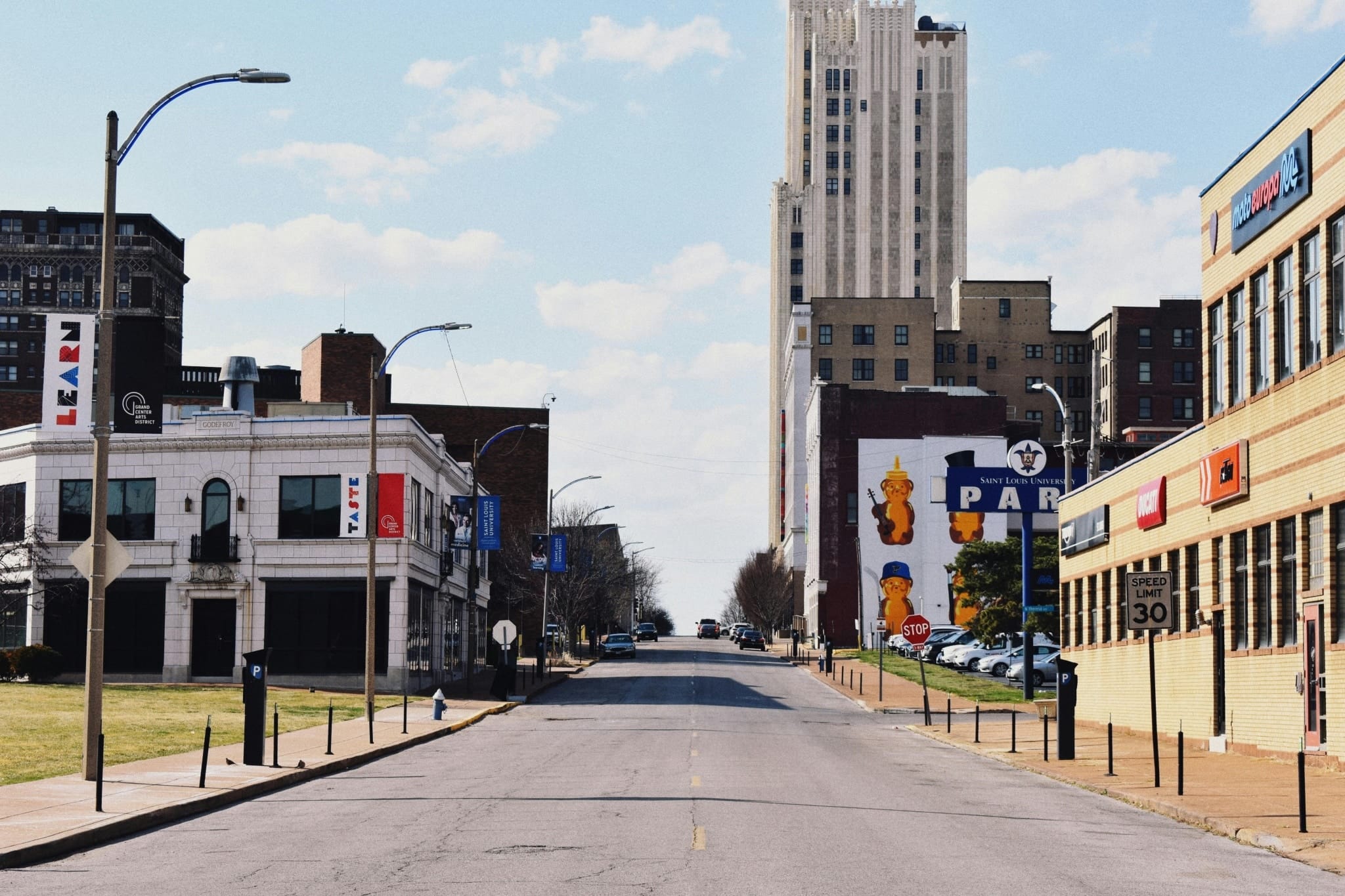 Why Choose Unlimited Charters for Your Missouri City Adventure?