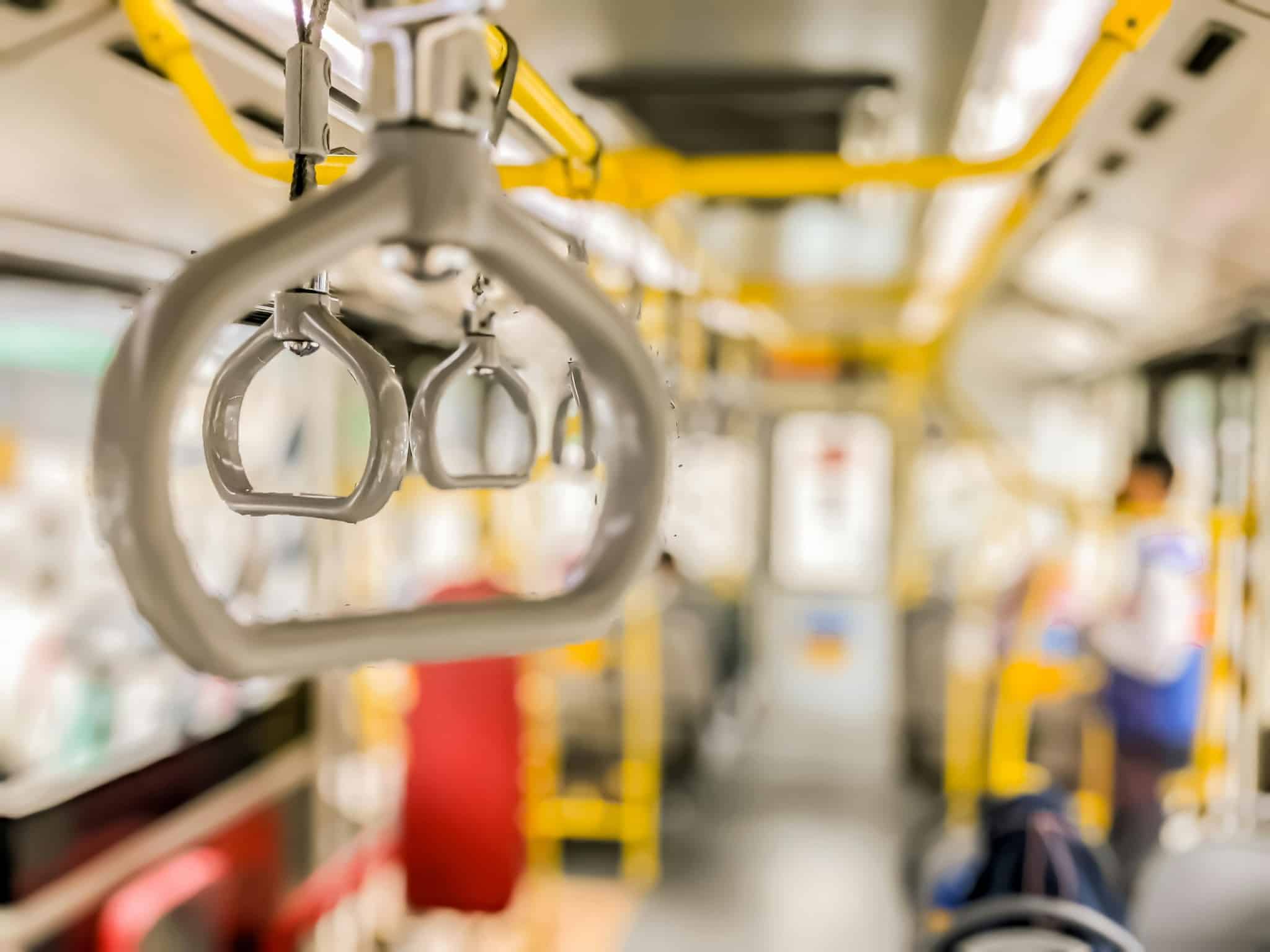 Why Choose an 18 Passenger Mini Bus for Safety and Convenience