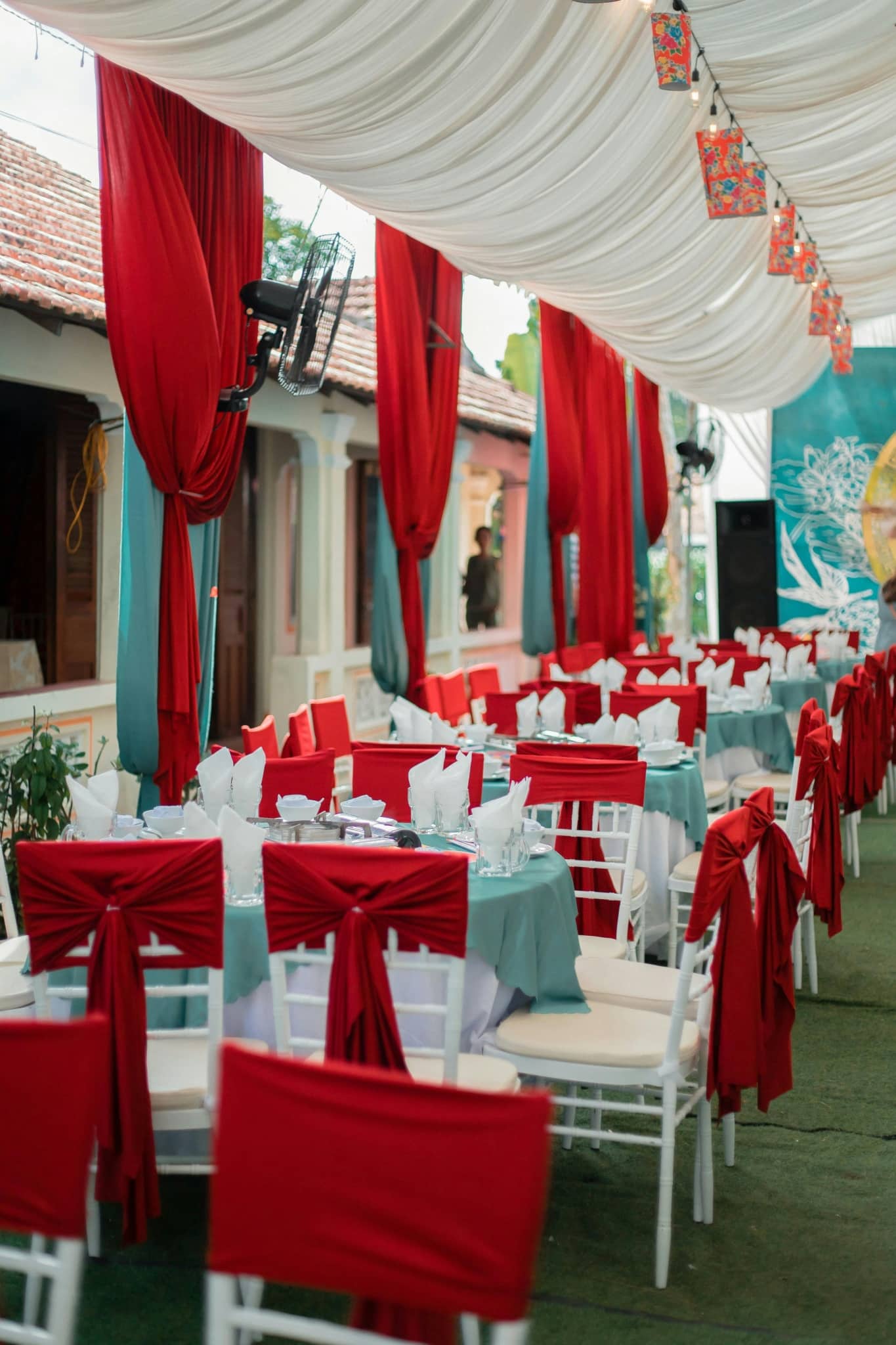 Convenient Group Travel for Events and Dining