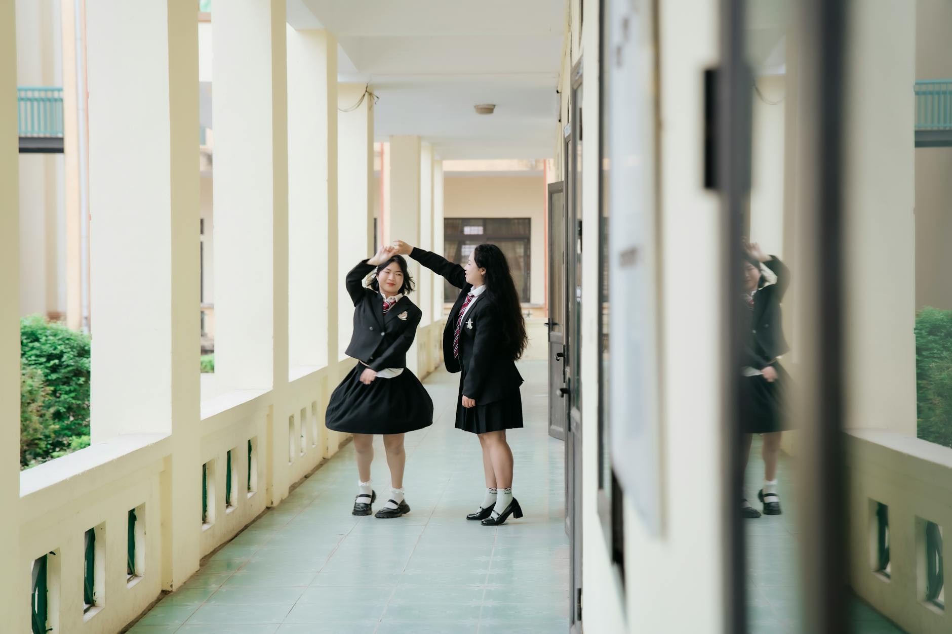 Prom-night transportation for Fort Lauderdale groups