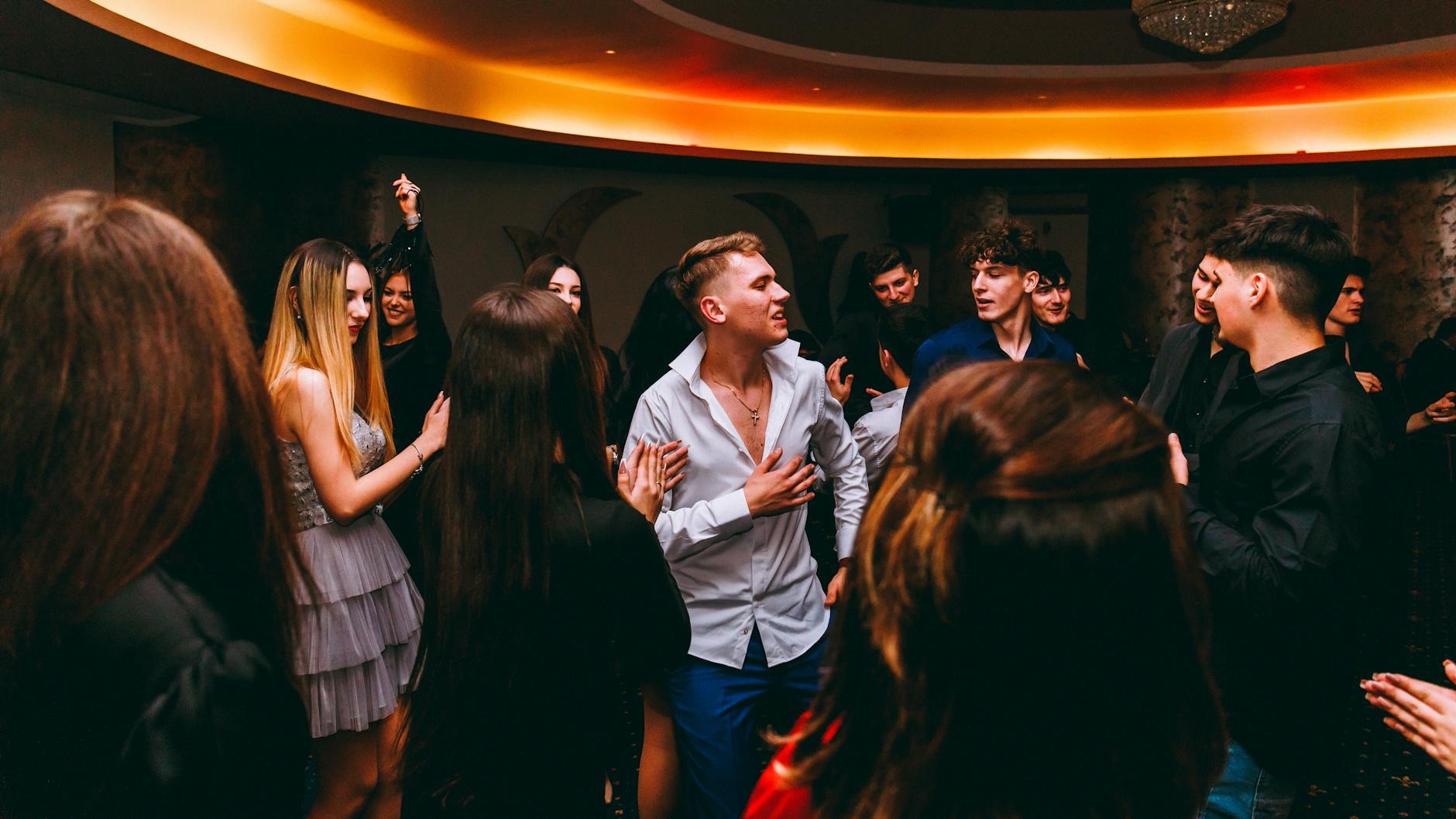 Prom night transportation in Memphis