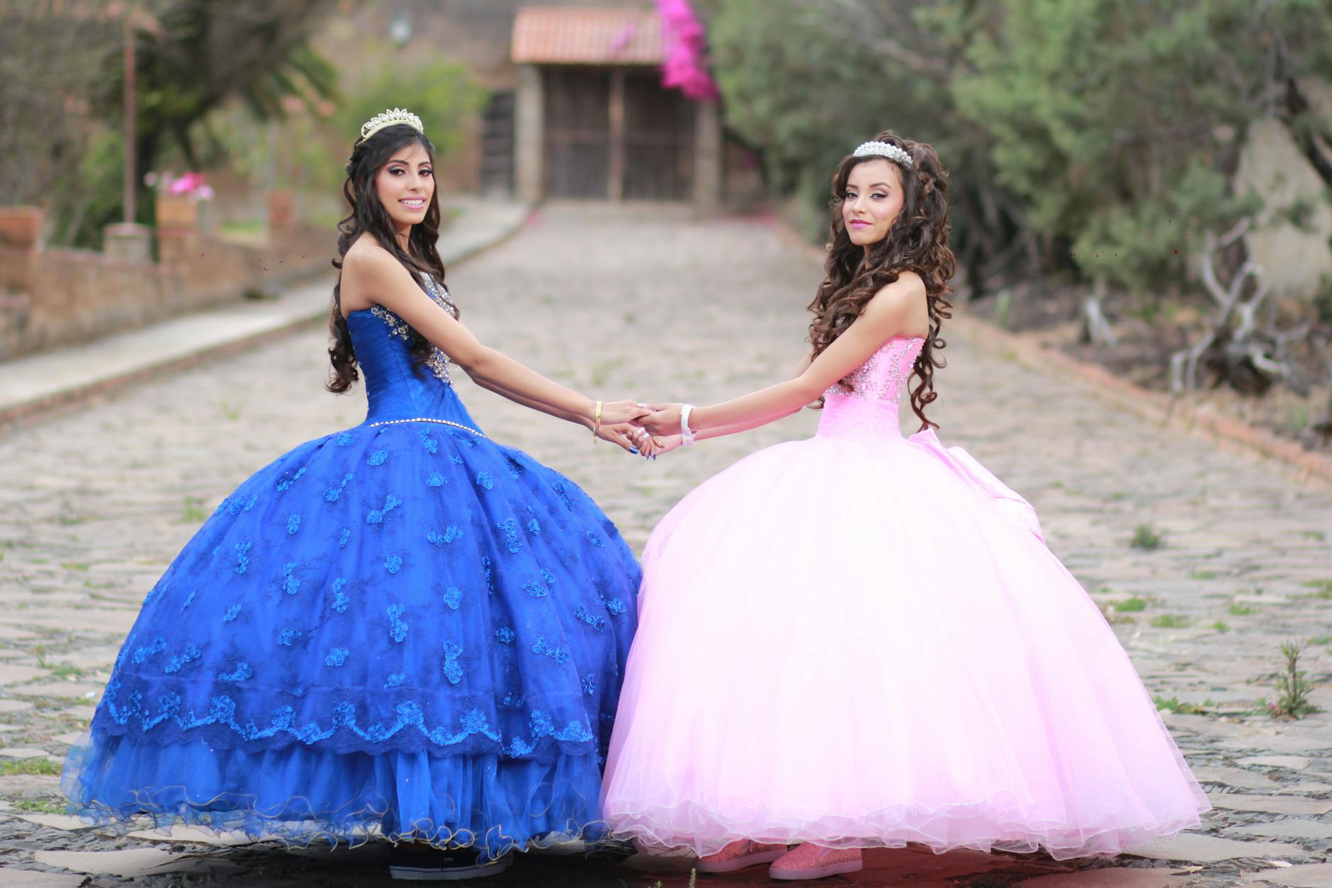 Prom-night transportation for Mesa groups